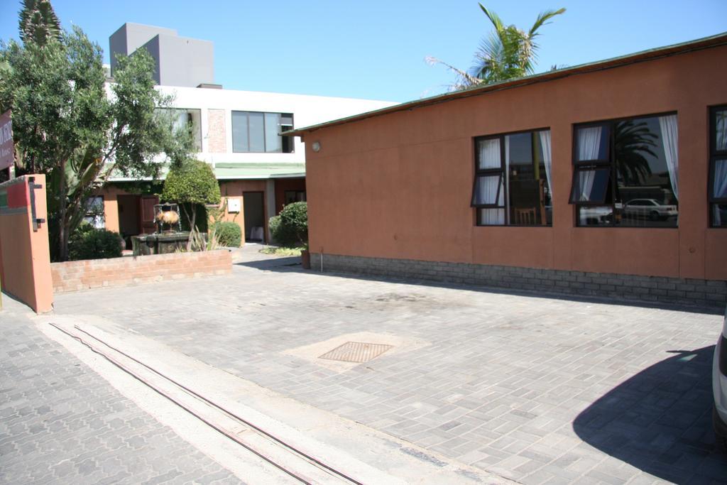 Dunedin Star Guesthouse Swakopmund Exterior photo